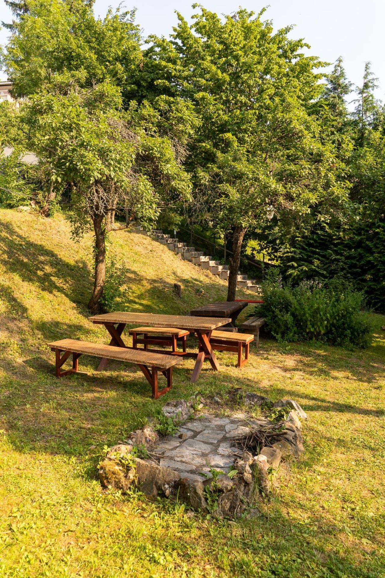 Penzion Prijemny Oddych Banska Stiavnica Ngoại thất bức ảnh